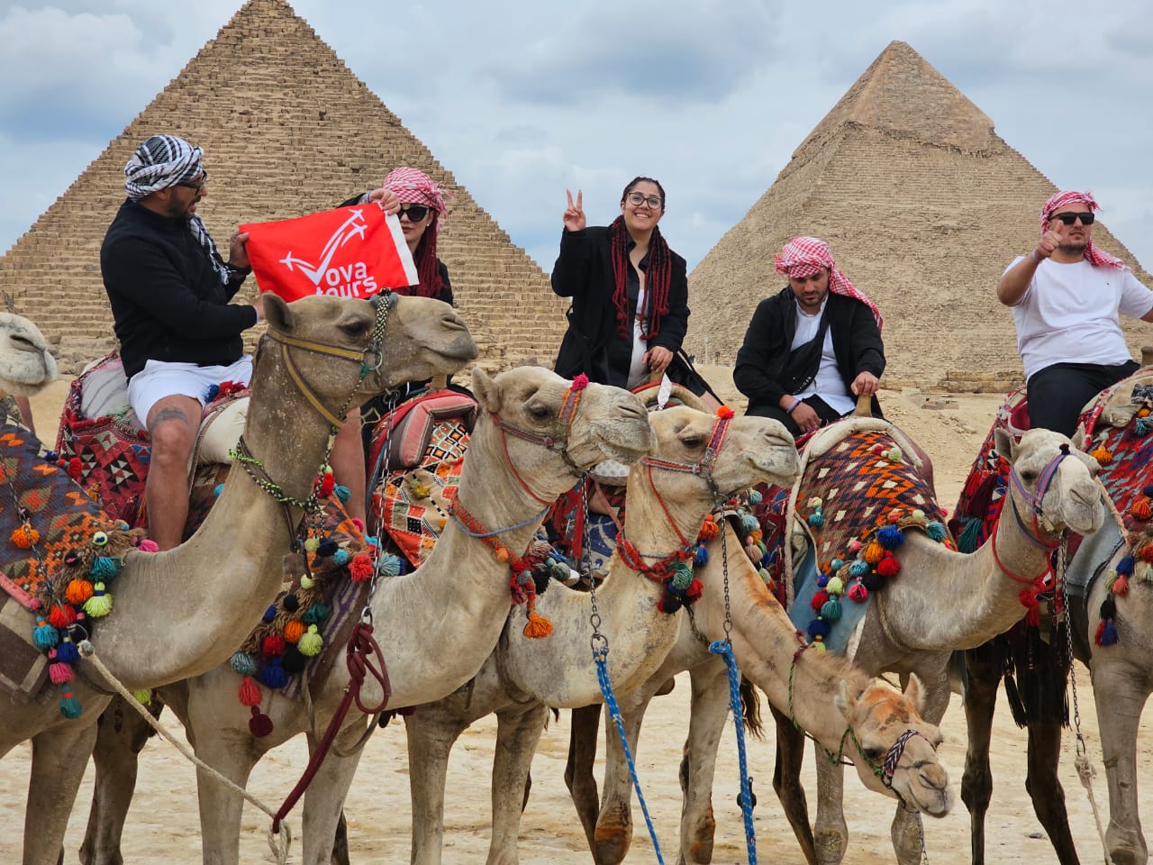 Cairo Day Trip from Sharm El Sheikh by Bus: Pyramids & Grand Egyptian Museum