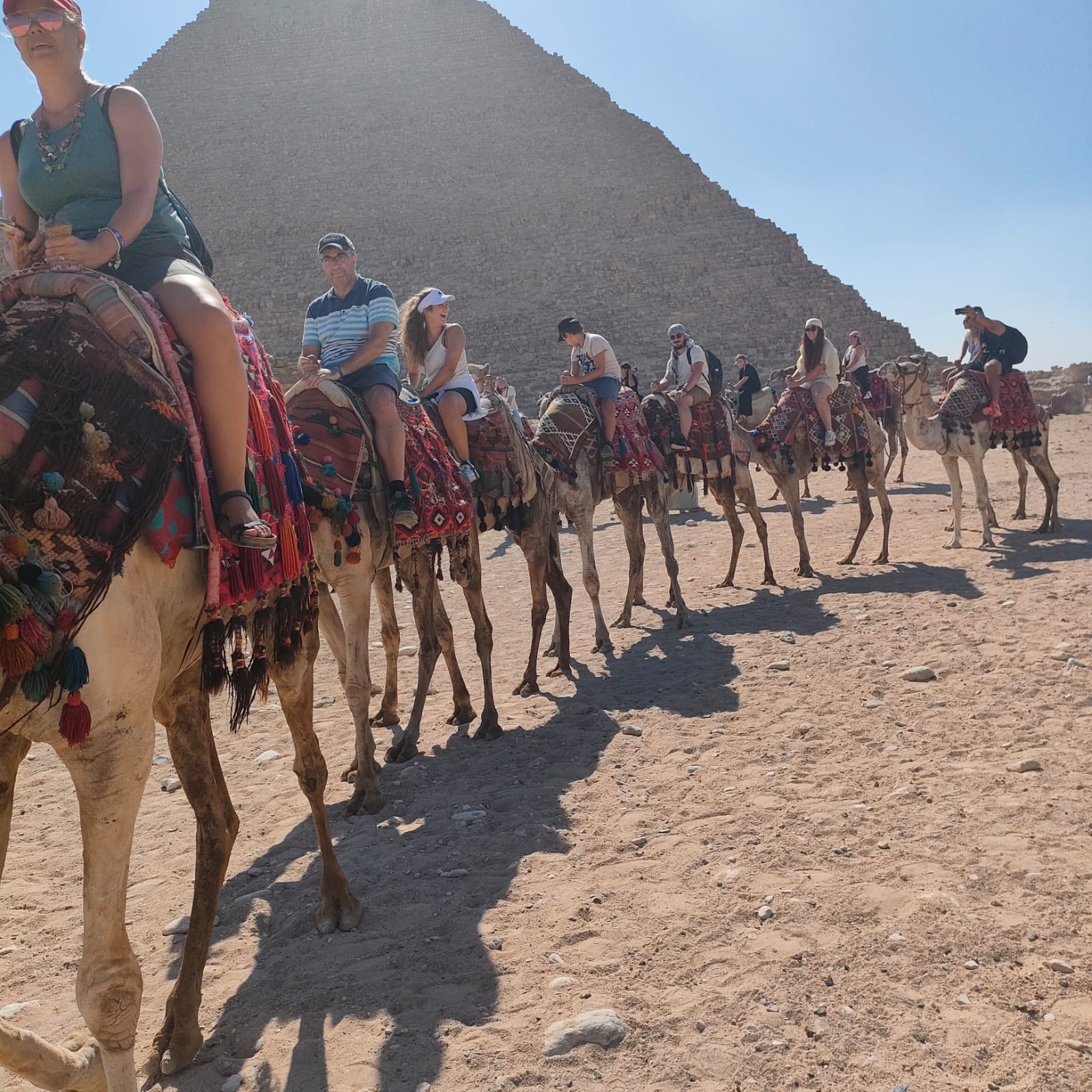 Gita di un giorno al Cairo da Sharm El Sheikh in aereo | Visita alle Piramidi - Nuovo Museo